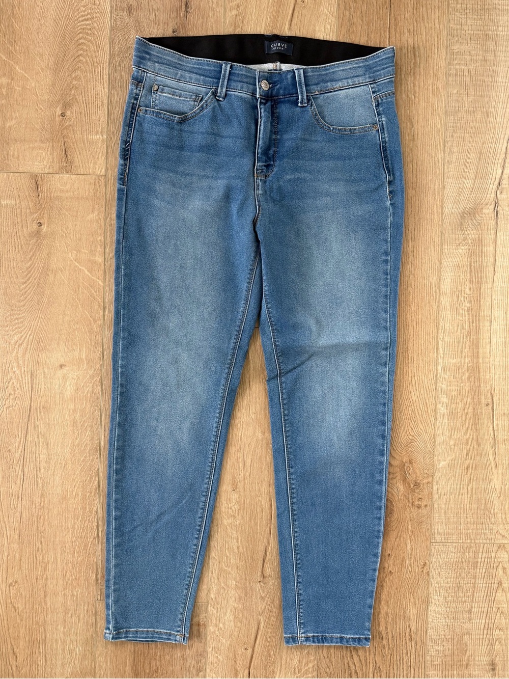 Curve Appeal Women’s Size 14/32 Mid Rise Skinny Jeans Medium Wash Blue